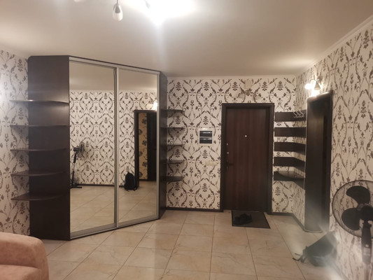 Продам однокомнатную (1-комн.) квартиру, Красногорский б-р, 19, Красногорск г