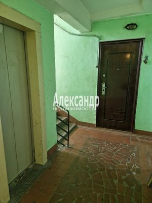 Продам двухкомнатную (2-комн.) квартиру, Подвойского ул, 48к1, Санкт-Петербург г