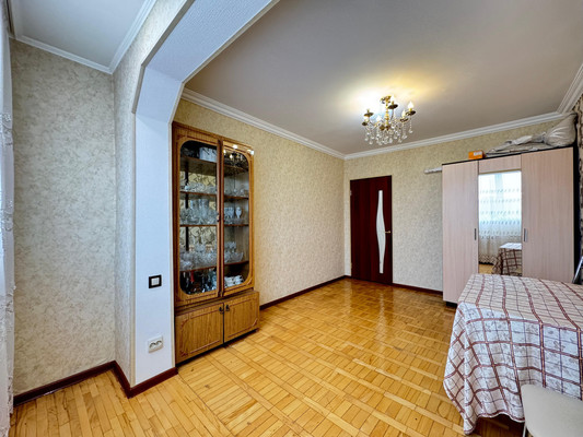 Продам двухкомнатную (2-комн.) квартиру, 2 Таманской Дивизии ул, 31к1, Нальчик г