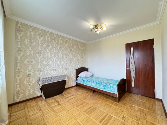 Продам двухкомнатную (2-комн.) квартиру, 2 Таманской Дивизии ул, 31к1, Нальчик г