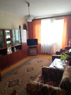 Продам двухкомнатную (2-комн.) квартиру, Толбухина ул, 2, Красноперекопск г