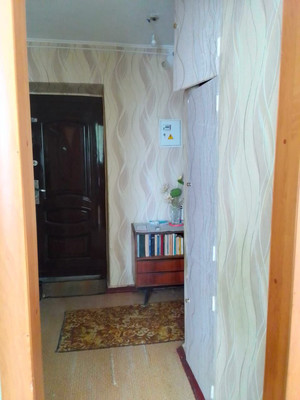 Продам двухкомнатную (2-комн.) квартиру, Толбухина ул, 2, Красноперекопск г