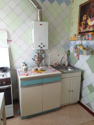 Продам двухкомнатную (2-комн.) квартиру, Толбухина ул, 2, Красноперекопск г