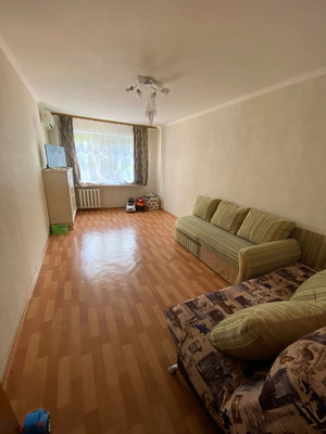 Продам двухкомнатную (2-комн.) квартиру, Ефремова ул, 85б, Армавир г