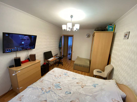 Продам двухкомнатную (2-комн.) квартиру, Ефремова ул, 85б, Армавир г