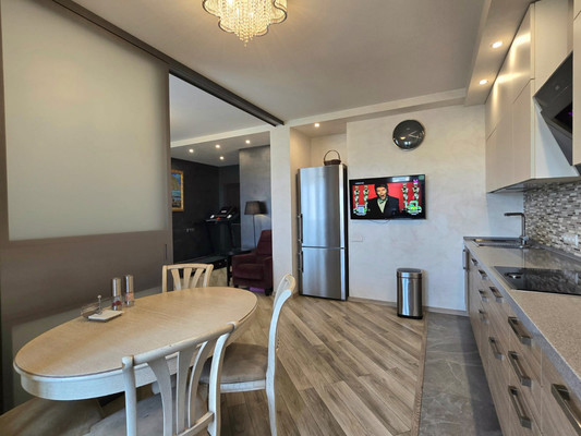 Продам трехкомнатную (3-комн.) квартиру, Объездная дорога ул, 1, Сосновый Бор п