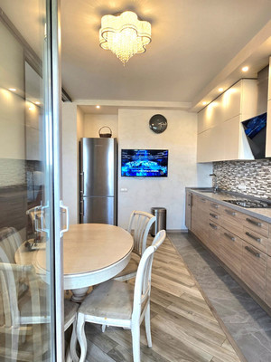 Продам трехкомнатную (3-комн.) квартиру, Объездная дорога ул, 1, Сосновый Бор п