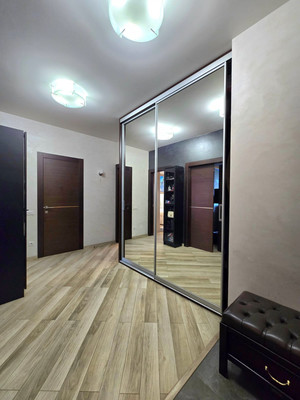 Продам трехкомнатную (3-комн.) квартиру, Объездная дорога ул, 1, Сосновый Бор п