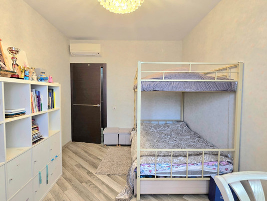 Продам трехкомнатную (3-комн.) квартиру, Объездная дорога ул, 1, Сосновый Бор п