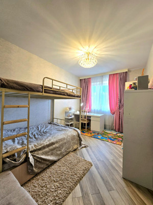 Продам трехкомнатную (3-комн.) квартиру, Объездная дорога ул, 1, Сосновый Бор п