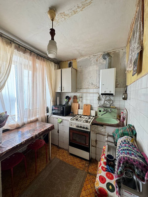 Продам трехкомнатную (3-комн.) квартиру, им. Матэ Залки ул, 1, Симферополь г