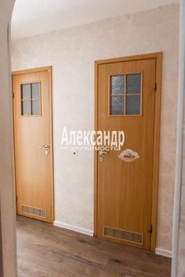 Продам однокомнатную (1-комн.) квартиру, Непокорённых пр-кт, 10к1, Санкт-Петербург г