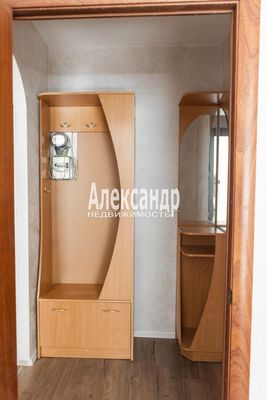 Продам однокомнатную (1-комн.) квартиру, Непокорённых пр-кт, 10к1, Санкт-Петербург г