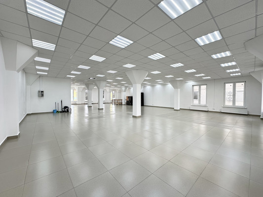 Сдам коммерческое помещение 258 м2, Магистральная ул, 11к2, Краснодар г