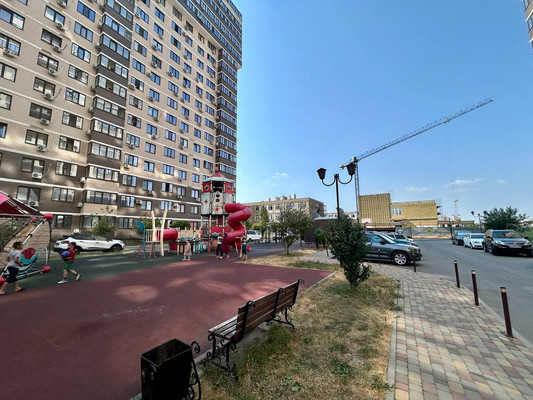 Продам двухкомнатную (2-комн.) квартиру, им. Евгении Жигуленко ул, 13, Краснодар г