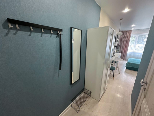 Продам трехкомнатную (3-комн.) квартиру, Конгрессная ул, 21, Краснодар г