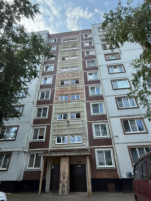 Продам трехкомнатную (3-комн.) квартиру, Псковская ул, 42к1, Великий Новгород г