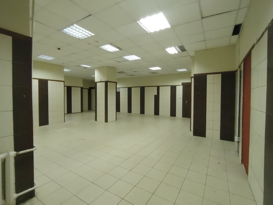 Сдам торговое помещение 190 м2, Пионерская ул, 1, Кировск г