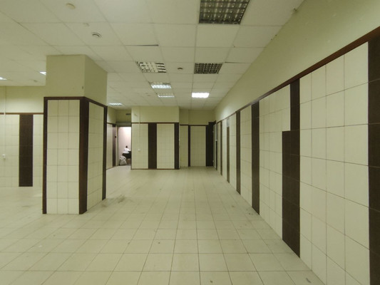 Сдам торговое помещение 190 м2, Пионерская ул, 1, Кировск г