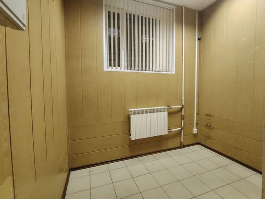 Сдам торговое помещение 190 м2, Пионерская ул, 1, Кировск г