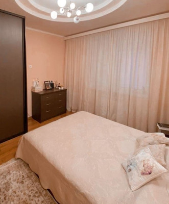 Продам двухкомнатную (2-комн.) квартиру, Адыгейская Набережная ул, 71, Краснодар г