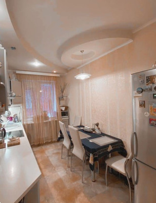 Продам двухкомнатную (2-комн.) квартиру, Адыгейская Набережная ул, 71, Краснодар г