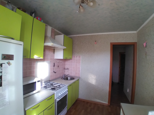 Продам двухкомнатную (2-комн.) квартиру, Ватутина ул, 10, Пенза г