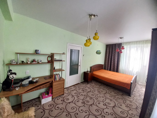 Продам трехкомнатную (3-комн.) квартиру, Ногмова ул, 31, Нальчик г