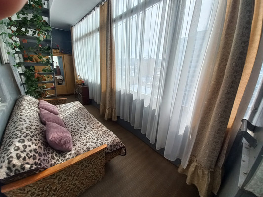 Продам трехкомнатную (3-комн.) квартиру, Ногмова ул, 31, Нальчик г