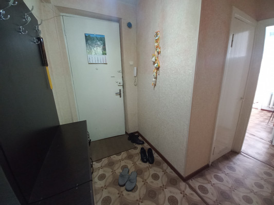 Продам трехкомнатную (3-комн.) квартиру, Ногмова ул, 31, Нальчик г