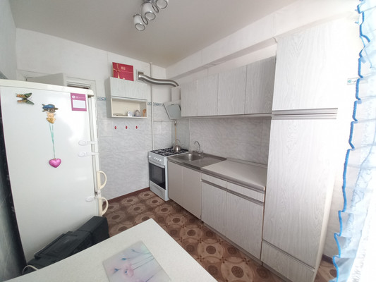 Продам трехкомнатную (3-комн.) квартиру, Ногмова ул, 31, Нальчик г