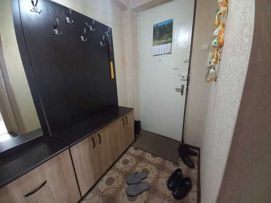 Продам трехкомнатную (3-комн.) квартиру, Ногмова ул, 31, Нальчик г