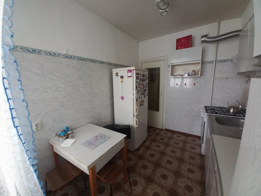 Продам трехкомнатную (3-комн.) квартиру, Ногмова ул, 31, Нальчик г