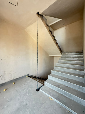 Продам двухкомнатную (2-комн.) квартиру, Т.Идарова ул, 1, Нальчик г