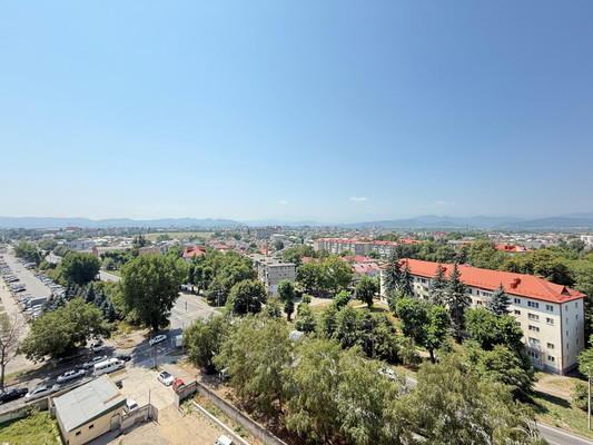 Продам двухкомнатную (2-комн.) квартиру, Т.Идарова ул, 1, Нальчик г