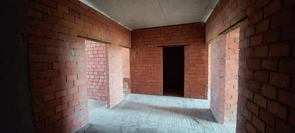 Продам трехкомнатную (3-комн.) квартиру, Угнич ул, 64, Баксан г