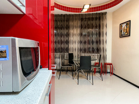 Продам трехкомнатную (3-комн.) квартиру, Тельмана ул, 13, Казань г