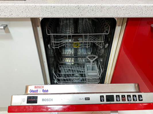 Продам трехкомнатную (3-комн.) квартиру, Тельмана ул, 13, Казань г