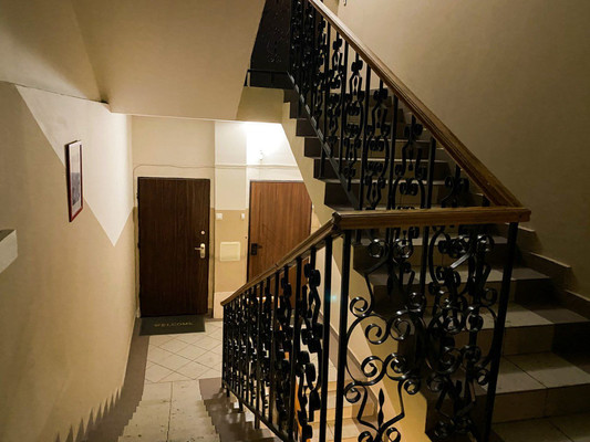 Продам трехкомнатную (3-комн.) квартиру, Тельмана ул, 13, Казань г