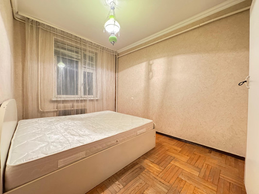 Продам двухкомнатную (2-комн.) квартиру, Кабардинская ул, 58, Нальчик г