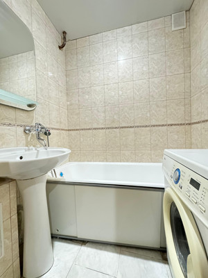 Продам двухкомнатную (2-комн.) квартиру, Кабардинская ул, 58, Нальчик г