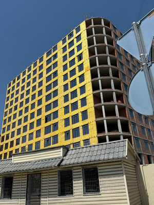 Продам трехкомнатную (3-комн.) квартиру, Ахохова ул, 104, Нальчик г