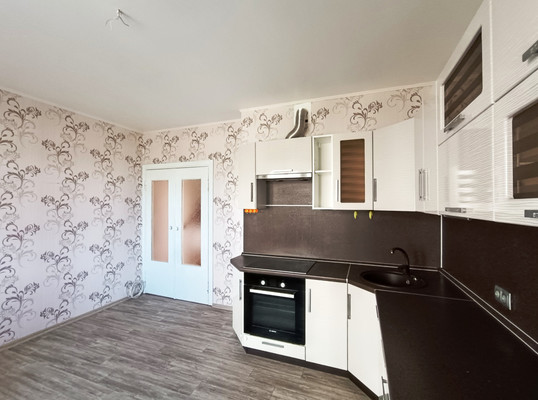 Продам трехкомнатную (3-комн.) квартиру, 1-й проезд, 17, Иваново г