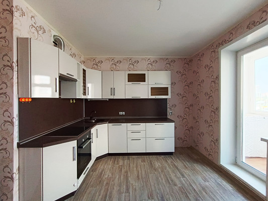 Продам трехкомнатную (3-комн.) квартиру, 1-й проезд, 17, Иваново г