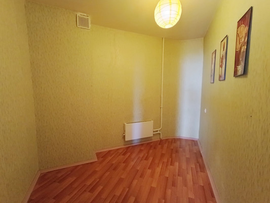Продам трехкомнатную (3-комн.) квартиру, 1-й проезд, 17, Иваново г