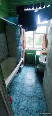 Продам 2-комн. в 4-комн. квартире, Обороны ул, 6, Павловск г