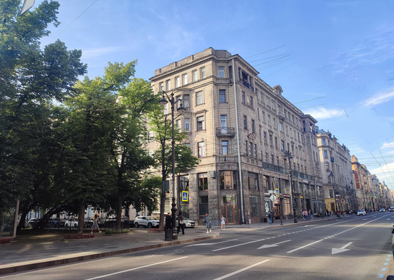Продам многокомнатную квартиру, Большой П.С. пр-кт, 70-72, Санкт-Петербург г