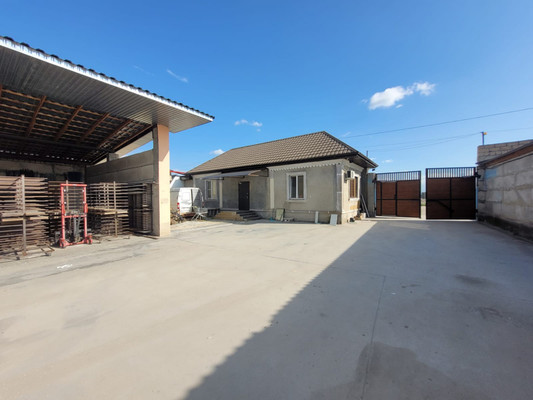 Продам коммерческое помещение 1 400 м2, Дымова ул, 30, Баксан г