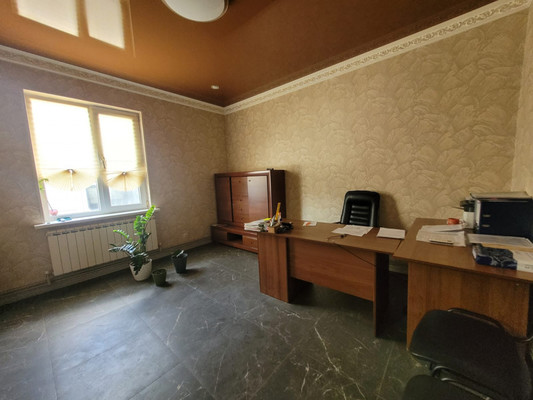 Продам коммерческое помещение 1 400 м2, Дымова ул, 30, Баксан г