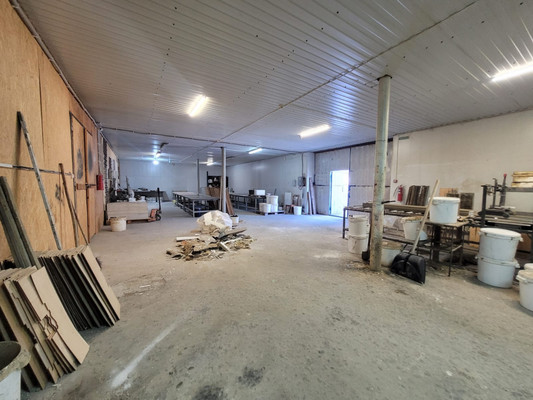 Продам коммерческое помещение 1 400 м2, Дымова ул, 30, Баксан г